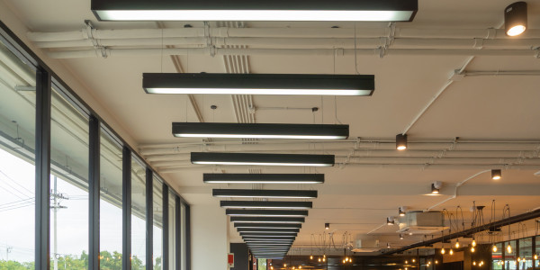 Reformas Integrales de Oficinas y Despachos Les Corts · Diseño e Instalación de Iluminación LED Eficiente