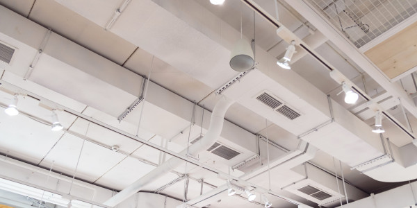 Reformas Integrales de Tiendas y Locales Comerciales en Barcelona · Instalación de Sistemas de Climatización, Aire Acondicionado y Calefacción